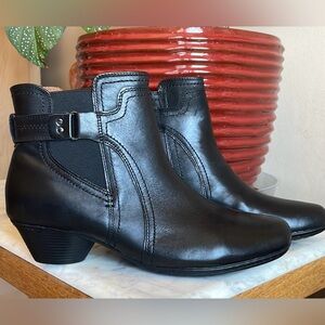 Cobb Hill Ankle Boots Laural Black Leather Woman’s Sz: 9.5